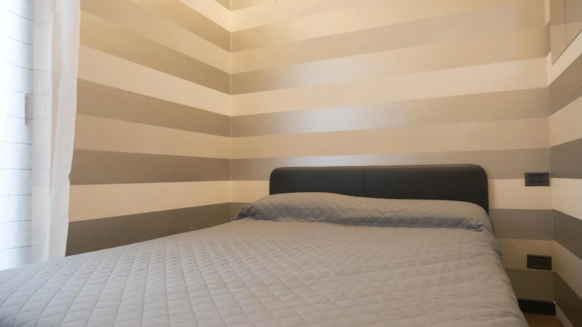 Apartment Rojange バーリ 0*,  イタリア