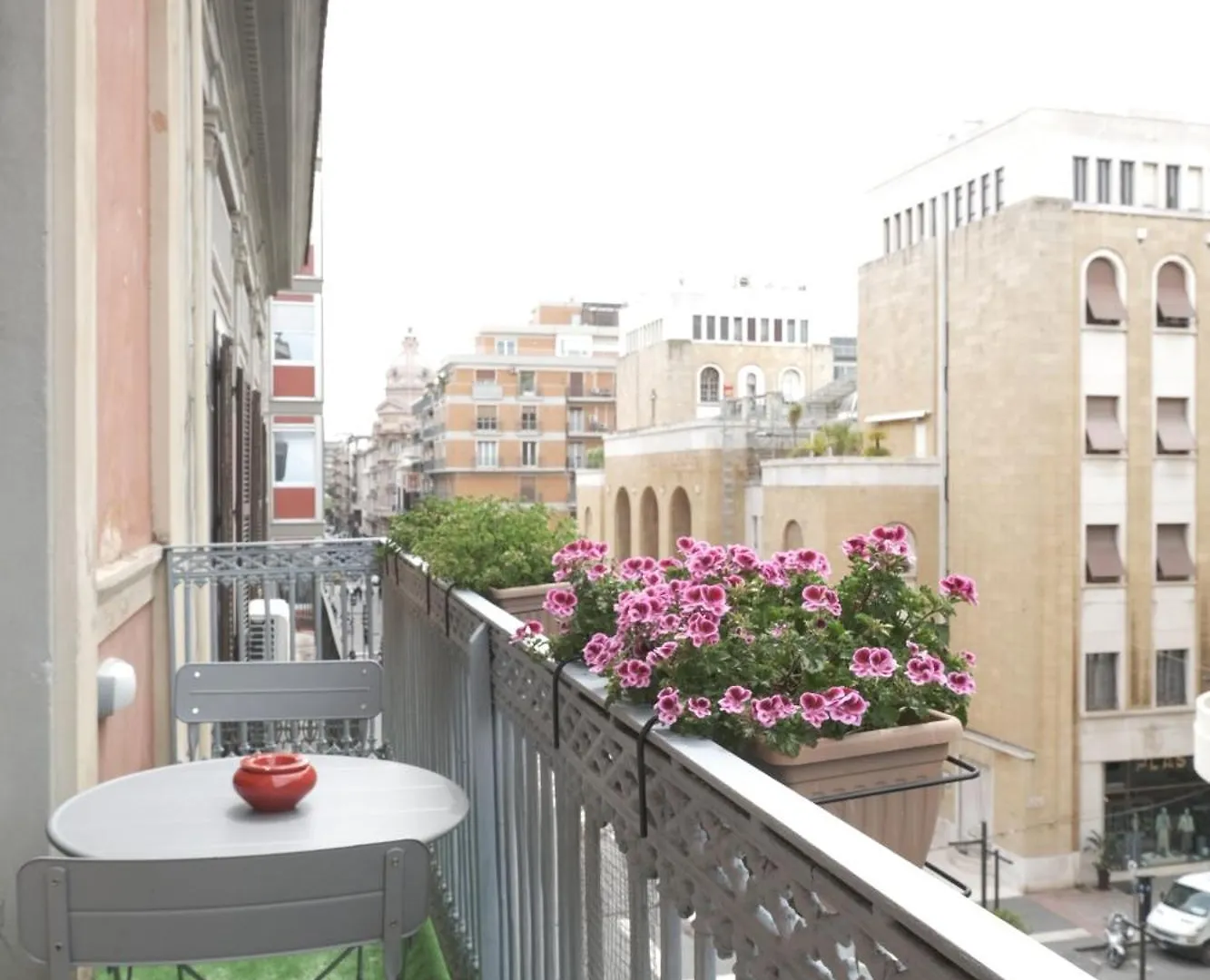 Apartment Rojange バーリ 0*,  イタリア